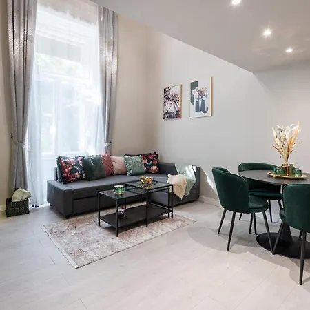 Szent István Aparthotel