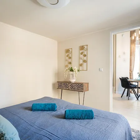 Szent Istvan Aparthotel 4*