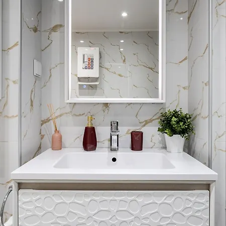 Szent Istvan 公寓式酒店 4*