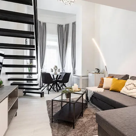 Szent Istvan 4*