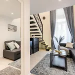 Szent Istvan 4*