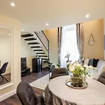 Szent Istvan شقة فندقية 4*